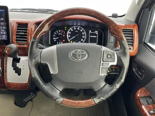 トヨタ ハイエース ファインテックツアラー 埼玉県 2020(令2)年 4.9万km ホワイトパールクリスタルシャイン モデリスタ　ＡＬＰＩＮＥ１１インチナビ　フリップダウンモニター　バックカメラ　デジタルインナーミラー　両側パワースライドドア　ＥＴＣ　レザー調シートカバー　ウッド調ハンドル　スマートキー　オートライト