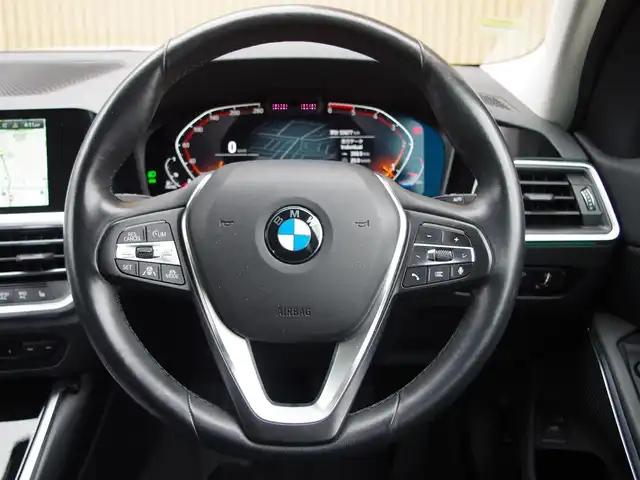 ＢＭＷ ３２０ｄ xDrive ツーリング 埼玉県 2020(令2)年 5.6万km アルピンホワイトⅢ アダプティブクルーズコントロール /ドライビングアシストプロ /インテリジェントセーフティ/CarPlay /パークディスタンスコントロール /ブラインドスポットモニター /バックカメラ /純正ナビ /ETC /ドラレコ /GPSレーダー探知機 /ワイヤレス充電/シートヒーター/テレビ付きですが、B-CASカードがないため確認できていません。(2025/05/28時点 備品未着)