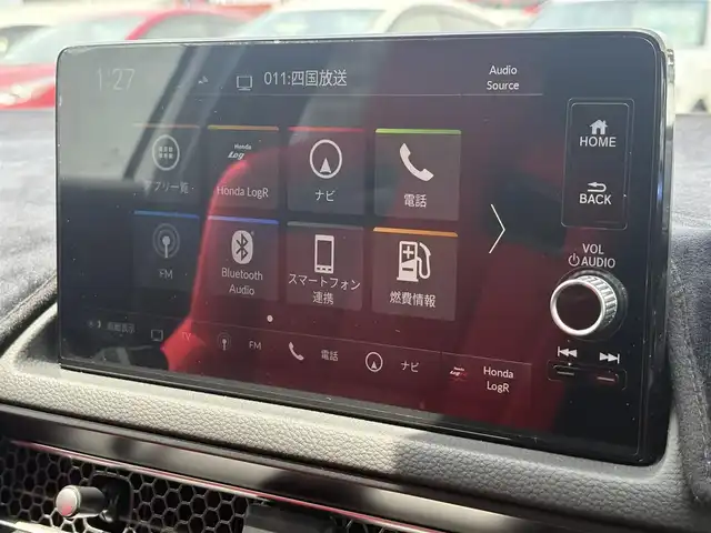 ホンダ シビック タイプR 徳島県 2023(令5)年 0.4万km チャンピオンシップホワイト 純正メモリーナビ/AM/FM/Bluetooth/USB/Bluetooth/バックカメラ/ビルトインETC2.0/純正USB/Bluetooth再生/純正フロアマット/純正19インチアルミホイール/ブラインドスポットモニター/クルーズコントロール/パーキングセンサーシステム/ドライブモード/オートマチックブレーキホールド/コーナーセンサー/プッシュスタート/オートライト/取扱説明書/新車時保証書