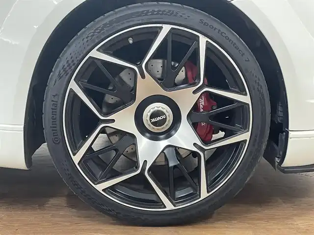 マセラティ レヴァンテ S 道央・札幌 2017(平29)年 3.9万km ビアンコ 4WD/純正ナビ/・ワンセグTV/BT/SD/USB/AM/FM/バックカメラ/全方位カメラ/サンルーフ/赤革シート/全席シートヒーター/前席パワーシート/運転席シートメモリ機能/社外前後ドライブレコーダー/社外レーダー/横滑り防止装置/オートクルーズコントロール/ビルトインETC/ブラインドスポットモニター/前後コーナーセンサー/プッシュスタート/スマートキー/オートライト/LEDヘッドライト/前後フォグライト/ウインカーミラー/カーテンエアバッグ/ルーフレール/トノカバー/NOVITEC製22インチAW/NOVITEC製フルエアロ/取扱説明書