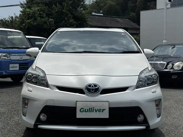 トヨタ プリウス S ツーリングセレクション 熊本県 2014(平26)年 15.5万km ホワイトパールクリスタルシャイン 社外ナビ（CN-R300D）/バックカメラ/オートライト/純正17インチAW/純正ドアバイザー/ウィンカーミラー/オートライト/ETC/ステアリングスイッチ/プッシュスタート/スマートキー/横滑り防止装置/盗難防止装置/ABS/取扱説明書
