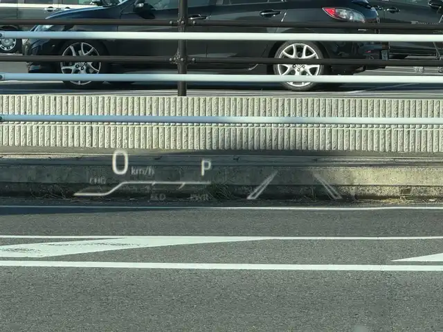 トヨタ クラウン ハイブリッド RS アドバンス 滋賀県 2018(平30)年 10.2万km ホワイトパールクリスタルシャイン T-Connect 8インチSDナビゲーションシステム/　フルセグ Bluetooth Blu-ray CD DVD SD/パノラミックビューモニター/レザーシート（黒）/インテリジェントパーキングアシスト2/Toyota Safety Sense /プリクラッシュセーフティ/レーントレーシングアシスト［LTA］/レーダークルーズコントロール（全車速追従機能付）/ロードサインアシスト［RSA］/アダプティブハイビームシステム［AHS］/先行車発進告知機能［TMN］/ブラインドスポットモニター［BSM］/インテリジェントクリアランスソナー/リヤクロストラフィックオートブレーキ/インテリジェントパーキングアシスト2/3眼LEDヘッドランプ/ヘッドアップディスプレイ/ビルトインETC/純正ドライブレコーダー/純正18インチアルミ/純正フロアマット/スアートキー/カードキー/プッシュスタート/