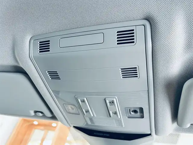 フォルクスワーゲン ＶＷ Ｔ－ロック TDI スタイル デザインPKG 大阪府 2020(令2)年 3.9万km アトランティックブルーM ACC/純正ナビ/TV/バックカメラ/applecarplay/純正17インチAW/電動リアゲート/ブラインドスポット/パドルシフト