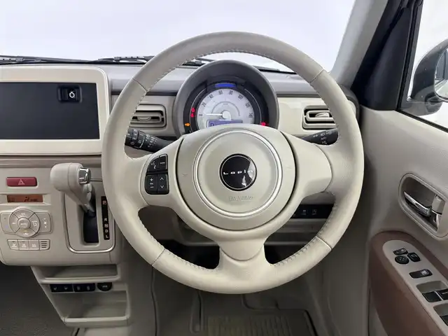スズキ ラパン X 愛知県 2024(令6)年 0.2万km フォーンベージュM デュアルカメラブレーキサポート/・誤発信抑制機能/・ハイビームアシスト/・車線逸脱抑制機能/全方位カメラ装着パッケージ/バックセンサー/ステアリングスイッチ/前席シートヒーター/純正フロアマット/LEDヘッドライト/14インチ純正ホイール