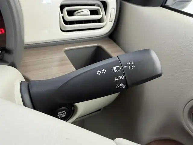 スズキ ラパン X 愛知県 2024(令6)年 0.2万km フォーンベージュM デュアルカメラブレーキサポート/・誤発信抑制機能/・ハイビームアシスト/・車線逸脱抑制機能/全方位カメラ装着パッケージ/バックセンサー/ステアリングスイッチ/前席シートヒーター/純正フロアマット/LEDヘッドライト/14インチ純正ホイール