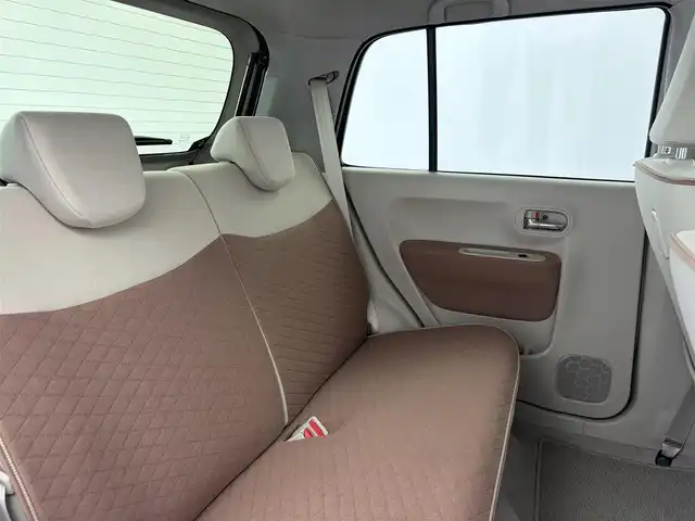 スズキ ラパン X 愛知県 2024(令6)年 0.2万km フォーンベージュM デュアルカメラブレーキサポート/・誤発信抑制機能/・ハイビームアシスト/・車線逸脱抑制機能/全方位カメラ装着パッケージ/バックセンサー/ステアリングスイッチ/前席シートヒーター/純正フロアマット/LEDヘッドライト/14インチ純正ホイール