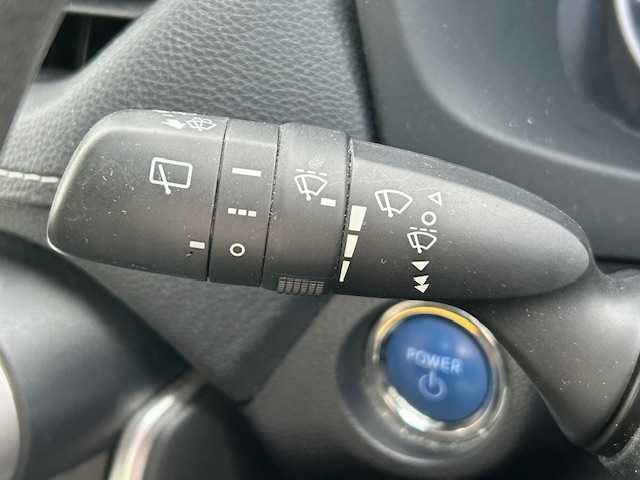 トヨタ ＲＡＶ４ ハイブリットX 栃木県 2019(令1)年 14.3万km アティチュードブラックマイカ トヨタセーフティセンス/・プリクラッシュセーフティ/・レーントレーシングアシスト/・ロードサインアシスト/・オートマチックハイビーム/・レーダークルーズコントロール/・クリアランスソナー/・パーキングサポートブレーキ/ALPINE9インチナビ/・フルセグTV/・CD/DVD/BT/・SD/FM.AM/バックカメラ/ビルトインETC/前後ドライブレコーダー/ステアリングスイッチ/スマートキー/スペアキー/プッシュスタート/電動パーキングブレーキ/オートホールド/LEDヘッドライト/フォグランプ/オートライト/ルーフレール/純正17インチAW/純正ドアバイザー/横滑り防止システム/電動格納ウィンカーミラー