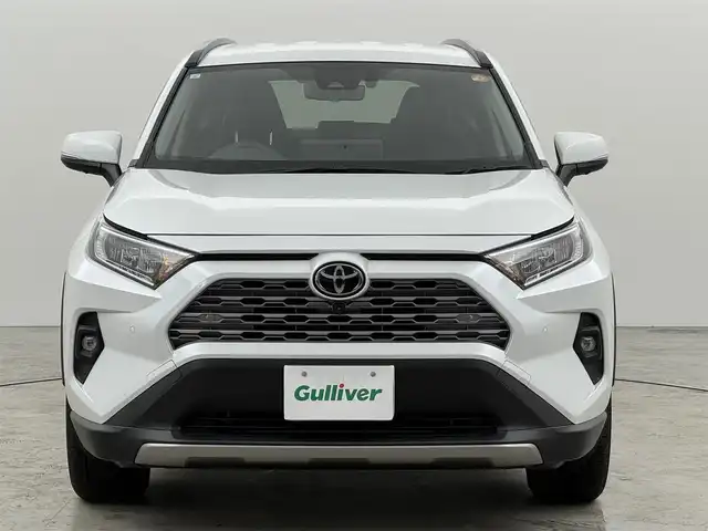 トヨタ ＲＡＶ４ G Zパッケージ 福岡県 2023(令5)年 0.7万km プラチナホワイトパールマイカ 純正１０．５型ＤＡナビ／フルセグＴＶ　/全方位カメラ　/デジタルルームミラー　/ビルトインETC２．０　/トヨタセーフティセンス　/レーダークルーズコントロール　/コーナーセンサー　/衝突軽減ブレーキ　/レーンキープ　/ブラインドスポットモニター　/アクセル踏み間違い防止　/ヒルディセントコントロール　/ステアリングヒーター　/シートベンチレーション／ヒーター　/パワーシート　/パワーバックドア