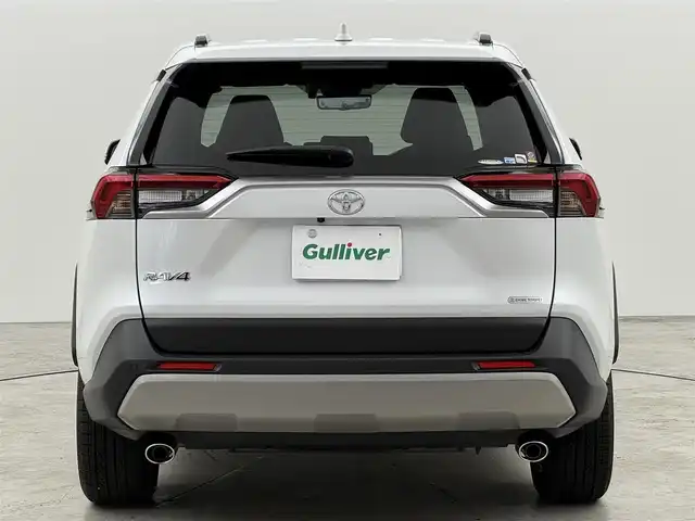 トヨタ ＲＡＶ４ G Zパッケージ 福岡県 2023(令5)年 0.7万km プラチナホワイトパールマイカ 純正１０．５型ＤＡナビ／フルセグＴＶ　/全方位カメラ　/デジタルルームミラー　/ビルトインETC２．０　/トヨタセーフティセンス　/レーダークルーズコントロール　/コーナーセンサー　/衝突軽減ブレーキ　/レーンキープ　/ブラインドスポットモニター　/アクセル踏み間違い防止　/ヒルディセントコントロール　/ステアリングヒーター　/シートベンチレーション／ヒーター　/パワーシート　/パワーバックドア