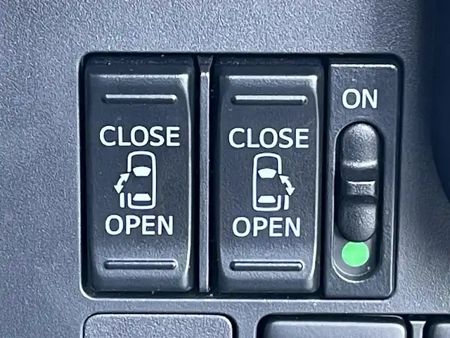 ダイハツ トール カスタムG ターボ SAⅢ 東京都 2019(平31)年 5万km パールⅡ ALPINEナビ/全周囲カメラ/両側電動スライドドア/フルセグＴＶ/クルーズコントロール/ETC/前方ドライブレコーダー/衝突軽減ブレーキ/純正ゴムマット/前後コーナーセンサー/純正サイドバイザー/フォグライト/スマートキー