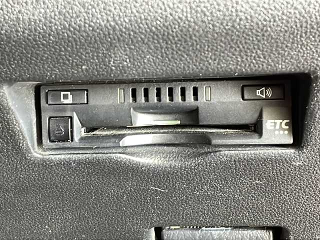 トヨタ パッソ モーダ　Gパッケージ 愛知県 2019(令1)年 6万km ブラックマイカ/マゼンダベリーメタリック 純正ディーラーオプションナビ/(AM/FM/CD/SD/BT/フルセグ)/ドライブレコーダー/ＥＴＣ/シートヒーター/トヨタセーフティセンス/(PCS/AHB/クリアランスソナー)/アイドリングストップ/横滑り防止装置/電動格納ミラー/ISOFIX/オートライト/フォグランプ/ステアリングスイッチ/プッシュスタート/スマートキー/スペアキー/純正ドアバイザー/純正フロアマット/純正１４インチアルミホイール/取扱説明書/保証書