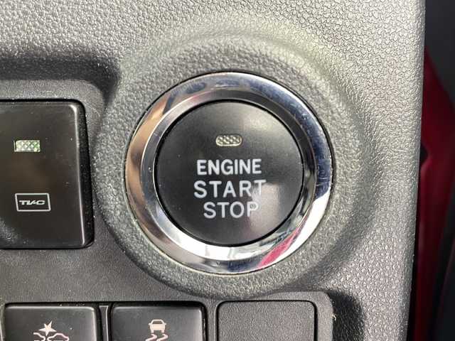 トヨタ パッソ モーダ　Gパッケージ 愛知県 2019(令1)年 6万km ブラックマイカ/マゼンダベリーメタリック 純正ディーラーオプションナビ/(AM/FM/CD/SD/BT/フルセグ)/ドライブレコーダー/ＥＴＣ/シートヒーター/トヨタセーフティセンス/(PCS/AHB/クリアランスソナー)/アイドリングストップ/横滑り防止装置/電動格納ミラー/ISOFIX/オートライト/フォグランプ/ステアリングスイッチ/プッシュスタート/スマートキー/スペアキー/純正ドアバイザー/純正フロアマット/純正１４インチアルミホイール/取扱説明書/保証書