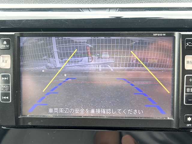 日産 デイズ J 沖縄県 2015(平27)年 4万km ホワイト 純正ナビ/（AM/FM/CD/DVD/BT) /ワンセグTV /バックカメラ /リモコンキー /純正フロアマット /ダブルエアバッグ /パワーウィンドウ /パワーステアリング