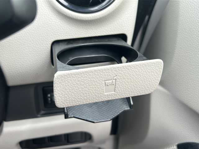 日産 デイズ J 沖縄県 2015(平27)年 4万km ホワイト 純正ナビ/（AM/FM/CD/DVD/BT) /ワンセグTV /バックカメラ /リモコンキー /純正フロアマット /ダブルエアバッグ /パワーウィンドウ /パワーステアリング