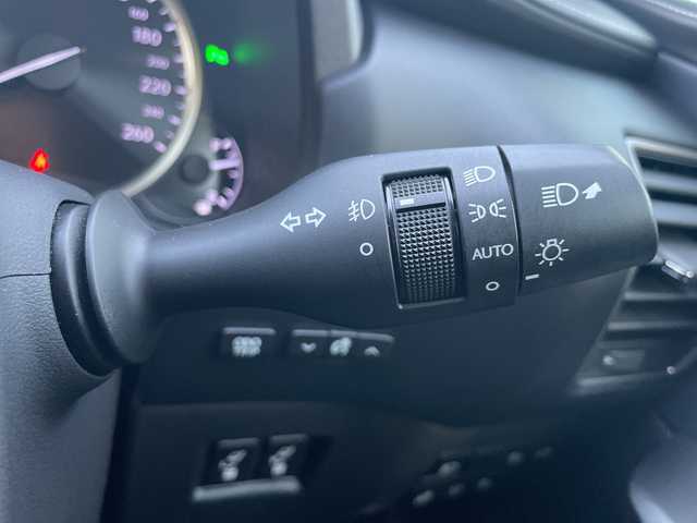 レクサス ＮＸ 300h バージョンL 青森県 2019(令1)年 5.5万km グラファイトブラックガラスフレーク ワンオーナー/セーフティシステムプラス/10.3インチワイドディスプレイナビ・フルセグTV/CD・DVD・Bluetooth・SD・USB/バック・サイドカメラ/黒本革シート/前席エアシート・パワーシート/前後席シートヒーター/後席電動格納シート/ステアリングヒーター/パワーバックドア/プリクラッシュセーフティ/レーダークルーズコントロール/レーントレーシングアシスト/アダプティブハイビーム/OPブラインドスポットモニター/純正ドライブレコーダー/ビルトインETC2.0/AC100V100W/パドルシフト/角型三眼LEDヘッドライト/LEDフォグランプ/OP純正18インチアルミ/スペアキー・カードキー/R2.R3.R4.R5.R6年ディーラー記録簿有/保証書・取説書