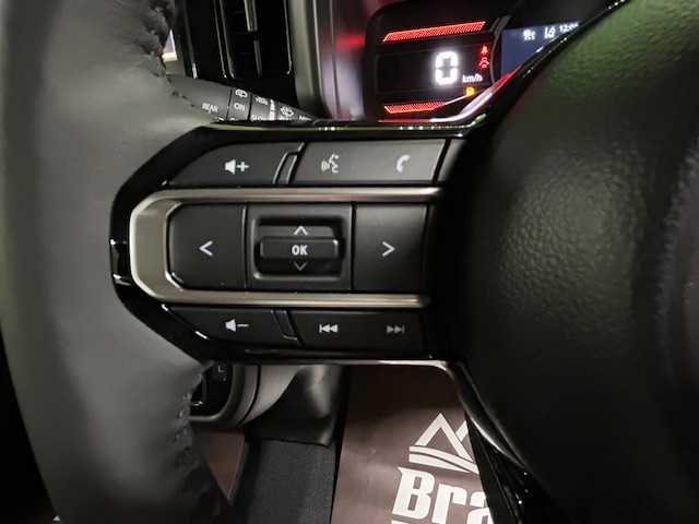 スズキ スペーシア ギア HYBRID XZ 道央・札幌 2024(令6)年 0.1万km未満 ベージュ 【2504034616】/4WD/衝突軽減ブレーキ/ナビ/フルセグＴＶ/Ｂｌｕｅｔｏｏｔｈ/全方位カメラ/両側電動スライドドア/純正14インチアルミホイール/コーナーセンサー/前席シートヒーター/ハンドルヒーター/レーダークルーズ/ＬＥＤヘッドライト/ＬＥＤフォグライト/ルーフレール