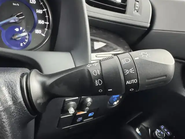 トヨタ アルファードハイブリット S タイプゴールド 愛知県 2020(令2)年 5.3万km ホワイトパールクリスタルシャイン トヨタセーフティセンス/・プリクラッシュセーフティ/・レーントレーシングアシスト/・パーキングサポートブレーキ/・パーキングソナー/・アダプティブハイビーム/レーダークルーズコントロール/パワーバックドア/純正ディスプレイオーディオ（ナビキット）/・フルセグTV/Bluetooth/USB/バックカメラ/ビルドインETC/前後ドライブレコーダー/寒冷地仕様/AC100V