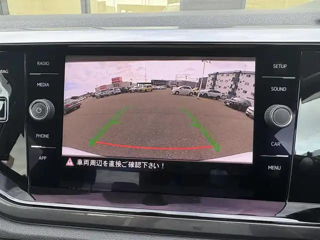 フォルクスワーゲン ポロ TSIハイライン 石川県 2020(令2)年 4.2万km ピュアホワイト 純正ディスプレイオーディオ/バックカメラ/AppleCarPlay/AndroidAuto/Bluetooth/CD/USB/アダプティブクルーズコントロール/電動格納ミラー/オートライト/LEDヘッドライト/フォグランプ/キーレスエントリー/アイドリングストップ/ドアバイザー/トノカバー