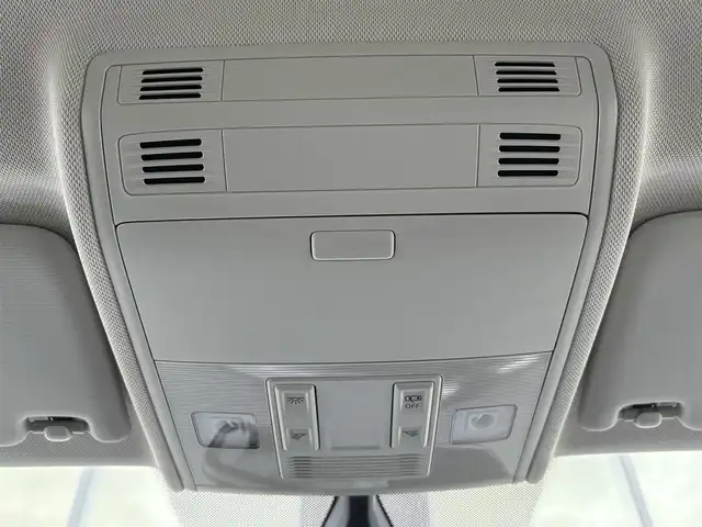 フォルクスワーゲン ポロ TSIハイライン 石川県 2020(令2)年 4.2万km ピュアホワイト 純正ディスプレイオーディオ/バックカメラ/AppleCarPlay/AndroidAuto/Bluetooth/CD/USB/アダプティブクルーズコントロール/電動格納ミラー/オートライト/LEDヘッドライト/フォグランプ/キーレスエントリー/アイドリングストップ/ドアバイザー/トノカバー