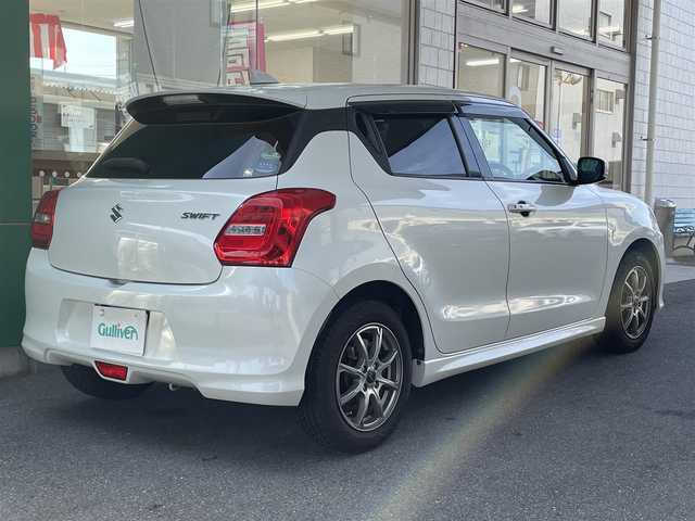 スズキ スイフト XR LTD 愛知県 2019(平31)年 6.2万km ピュアホワイトP 純正メモリナビ〈CN-RZ846〉/・DVD／Bluetooth／地デジTV/前席シートヒーター/スズキセーフティーサポート/・デュアルレーダーブレーキサポート/・車線逸脱警報/・車線逸脱抑制機能/・ふらつき警報/・先行車発進お知らせ機能/ハイビームアシスト/ETC/エンジンプッシュスタート