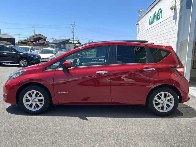 日産 ノート 香川県 2019(令1)年 7.7万km ガーネットレッド 純正ナビ／フルセグＴＶ／バックカメラ／ＥＴＣ／エマージェンシーブレーキ／ＥＴＣ／フロアマット/レーンアシスト