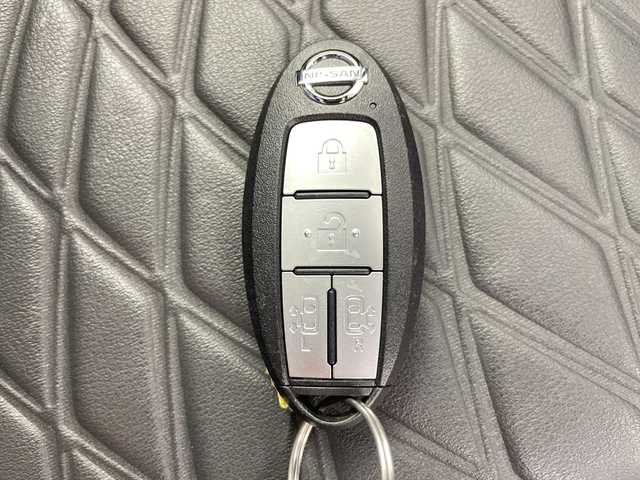 日産 セレナ オーテック セーフティパッケージ 道央・札幌 2021(令3)年 7.9万km カスピアンブルー ・４WD/エマージェンシブレーキ/・プロパイロット/・純正10インチナビ/・BD/DVD/CD/SD/Bluetooth/・フルセグ/バックカメラ /・アラウンドビューモニター/・両側パワースライドドア/・インテリジェントルームミラー/・ハーフレザーシート/・ドライブレコーダー/・ビルトインETC/・スマートキー/・ステアリングヒーター