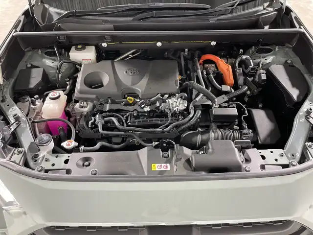 トヨタ ＲＡＶ４ ハイブリッド アドベンチャー 福島県 2022(令4)年 4.1万km アッシュグレーメタリック/アーバンカーキ ・純正10.5型ディスプレイオーディオ/＜AM/FM/CD/DVD/BT/Miracast＞/・バックカメラ/・デジタルインナーミラー/・ビルトインETC/・前後シートヒーター /・運転席パワーメモリーシート/・ハンズフリーPBD/・セーフティセンス/・TRAILモード/・ドライブセレクトモード/・前後ソナー/・電動パーキングブレーキ/ブレーキホールド/・先行車発進告知/・PKSB/・BSM/・後退時抑制/・オートライト/・プッシュスタート/・革巻きステアリング/・ステアリングメーター/・オレンジステッチ合皮シート/・パノラマルーフ/・ルーフレール/・LEDヘッドライト/LEDフォグ/・純正サイド/リアスポイラー/・純正１９インチアルミホイール
