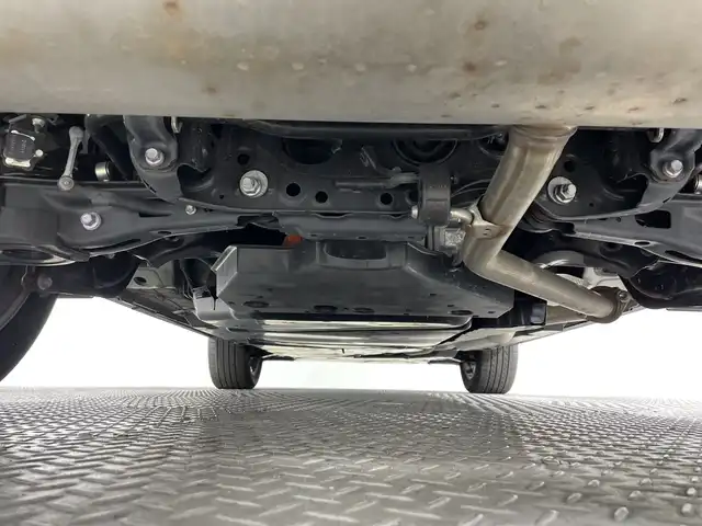 トヨタ ＲＡＶ４ ハイブリッド アドベンチャー 福島県 2022(令4)年 4.1万km アッシュグレーメタリック/アーバンカーキ ・純正10.5型ディスプレイオーディオ/＜AM/FM/CD/DVD/BT/Miracast＞/・バックカメラ/・デジタルインナーミラー/・ビルトインETC/・前後シートヒーター /・運転席パワーメモリーシート/・ハンズフリーPBD/・セーフティセンス/・TRAILモード/・ドライブセレクトモード/・前後ソナー/・電動パーキングブレーキ/ブレーキホールド/・先行車発進告知/・PKSB/・BSM/・後退時抑制/・オートライト/・プッシュスタート/・革巻きステアリング/・ステアリングメーター/・オレンジステッチ合皮シート/・パノラマルーフ/・ルーフレール/・LEDヘッドライト/LEDフォグ/・純正サイド/リアスポイラー/・純正１９インチアルミホイール