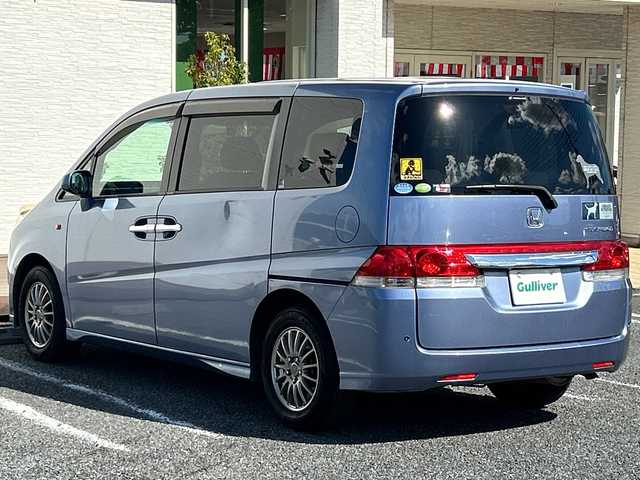 ホンダ ステップワゴン G Lパッケージ 千葉県 2007(平19)年 8.8万km スカイミストメタリック インターナビ　バックカメラ　両側電動スライドドア　ドラレコ　フロアマット　ドアバイザー　キーレス　コーナーセンサー　キセノンライト　社外１５インチＡＷ