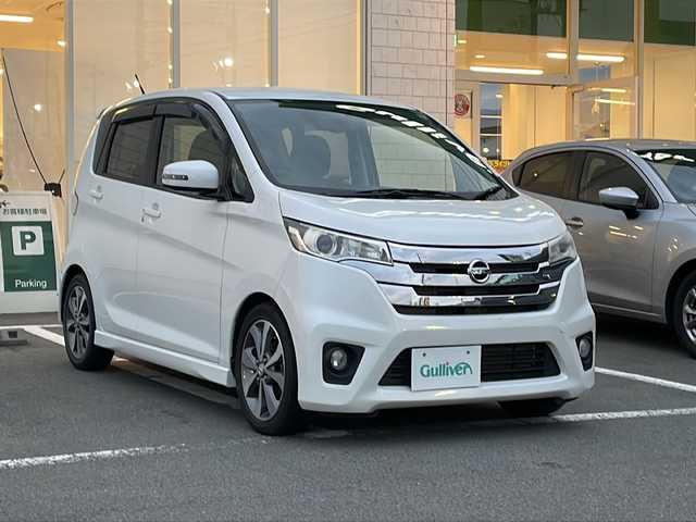 日産 デイズ ハイウェイスターG ターボ 静岡県 2013(平25)年 3.7万km ホワイトパール /社外ナビ/地デジTV//社外CD/DVD/Bluetooth//バックカメラ/全方位カメラ//純正15インチAW//ディスチャージ//シートヒーター//スマートキー//ETC