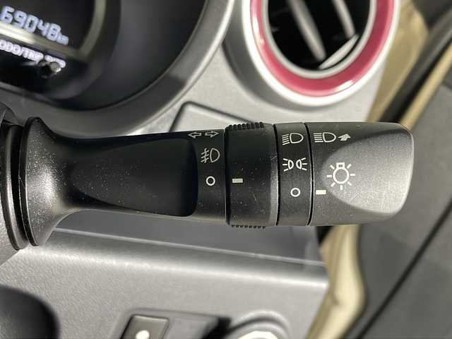 トヨタ パッソ 沖縄県 2016(平28)年 6.9万km ブラックマイカメタリック/パウダリーベージュメタリック 2トーン 県外仕入れ/禁煙車/純正7インチナビ/AM/FM/CD/DVD/フルセグTV/Bluetooth/バックカメラ/衝突被害軽減ブレーキ/ビルトイETC/プッシュスタート/純正14インチアルミホイール/コーナーセンサー後/ABS/横滑り防止装置/スペアキー有