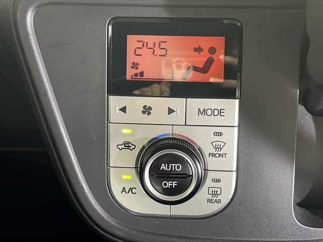 トヨタ パッソ 沖縄県 2016(平28)年 6.9万km ブラックマイカメタリック/パウダリーベージュメタリック 2トーン 県外仕入れ/禁煙車/純正7インチナビ/AM/FM/CD/DVD/フルセグTV/Bluetooth/バックカメラ/衝突被害軽減ブレーキ/ビルトイETC/プッシュスタート/純正14インチアルミホイール/コーナーセンサー後/ABS/横滑り防止装置/スペアキー有