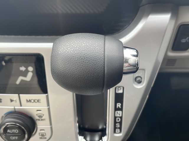 ダイハツ キャスト スタイル G VS SAⅢ 山口県 2022(令4)年 0.8万km シャイニングホワイトパール ワンオーナー車/純正メモリナビ/Bluetooth/フルセグTV/バックカメラ＆全周囲カメラ/スマートキー＆プッシュスタート/純正前方ドライブレコーダー/衝突軽減ブレーキ/横滑り防止装置/アイドリングストップ/オートマチックハイビーム/LEDヘッドライト/LEDフォグライト/オートライト/前席シートヒーター/ステアリングスイッチ/純正15インチAW/保証書・取説/スペアキー1個