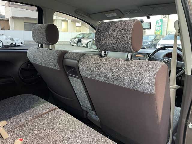 トヨタ パッソ X クツロギ 岡山県 2012(平24)年 6.9万km グレーメタリック 登録時走行距離68741km/ミュージックプレイヤー/ETC/社外１３インチアルミホイール/パワーステアリング/パワーウィンドウ/純正フロアマット/ハロゲンヘッドライト/ベンチシート/ドアバイザー