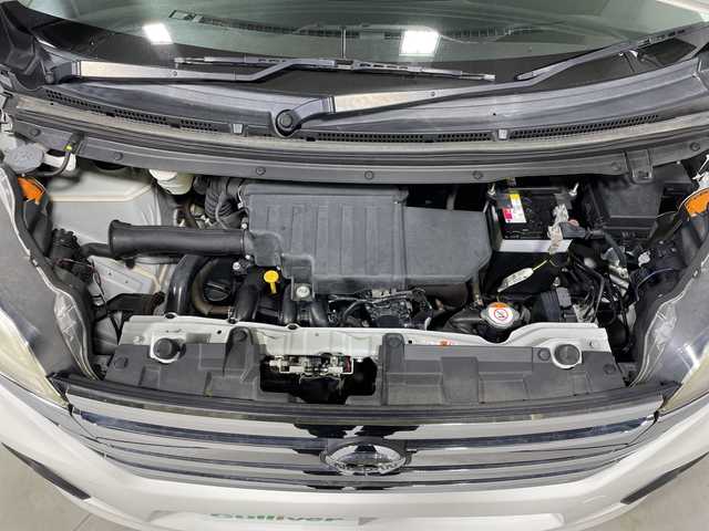 日産 デイズ ルークス ハイウェイスターターボ 神奈川県 2016(平28)年 0.7万km ホワイトパール 純正SDナビ【MM316D-W】/AM　FM　フルセグ　DVD　CD　USB　SD　MSV　AUX　Bluetooth/アラウンドビューモニター/両側パワースライドドア/エマージェンシーブレーキ/ETC/革巻ステアリング/ステアリングリモコン/専用シートカバー/リアドアサンシェード/助手席後シートバックテーブル/純正フロアマット/インテリジェントキー/リアスポイラー/キセノンヘッドライト/フォグランプ/純正15インチアルミ/VDC