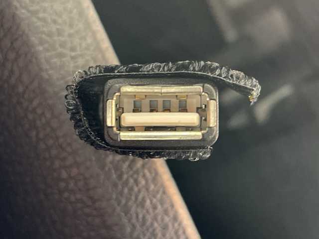 日産 デイズ ルークス ハイウェイスターターボ 神奈川県 2016(平28)年 0.7万km ホワイトパール 純正SDナビ【MM316D-W】/AM　FM　フルセグ　DVD　CD　USB　SD　MSV　AUX　Bluetooth/アラウンドビューモニター/両側パワースライドドア/エマージェンシーブレーキ/ETC/革巻ステアリング/ステアリングリモコン/専用シートカバー/リアドアサンシェード/助手席後シートバックテーブル/純正フロアマット/インテリジェントキー/リアスポイラー/キセノンヘッドライト/フォグランプ/純正15インチアルミ/VDC