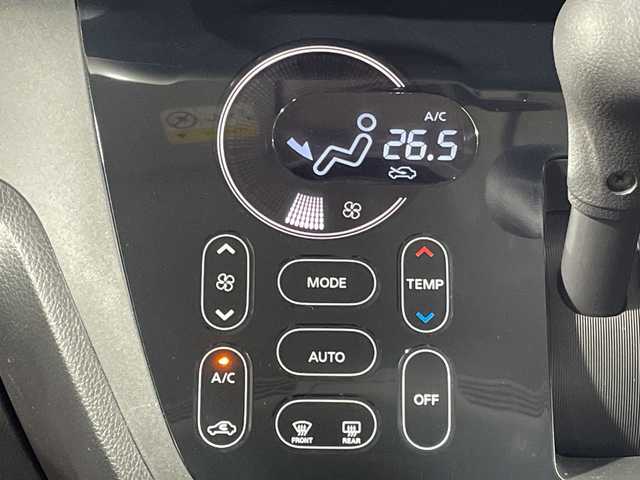 日産 デイズ ルークス ハイウェイスターターボ 神奈川県 2016(平28)年 0.7万km ホワイトパール 純正SDナビ【MM316D-W】/AM　FM　フルセグ　DVD　CD　USB　SD　MSV　AUX　Bluetooth/アラウンドビューモニター/両側パワースライドドア/エマージェンシーブレーキ/ETC/革巻ステアリング/ステアリングリモコン/専用シートカバー/リアドアサンシェード/助手席後シートバックテーブル/純正フロアマット/インテリジェントキー/リアスポイラー/キセノンヘッドライト/フォグランプ/純正15インチアルミ/VDC