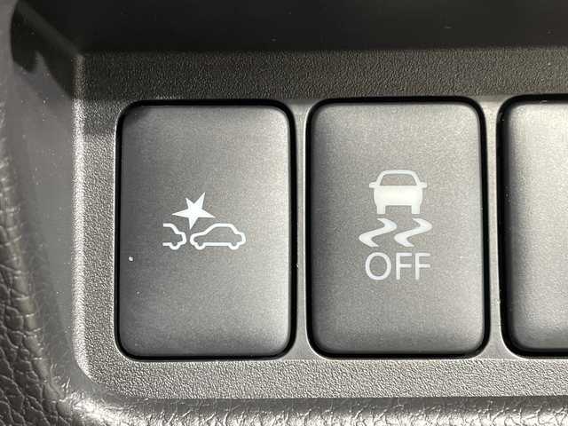 日産 デイズ ルークス ハイウェイスターターボ 神奈川県 2016(平28)年 0.7万km ホワイトパール 純正SDナビ【MM316D-W】/AM　FM　フルセグ　DVD　CD　USB　SD　MSV　AUX　Bluetooth/アラウンドビューモニター/両側パワースライドドア/エマージェンシーブレーキ/ETC/革巻ステアリング/ステアリングリモコン/専用シートカバー/リアドアサンシェード/助手席後シートバックテーブル/純正フロアマット/インテリジェントキー/リアスポイラー/キセノンヘッドライト/フォグランプ/純正15インチアルミ/VDC