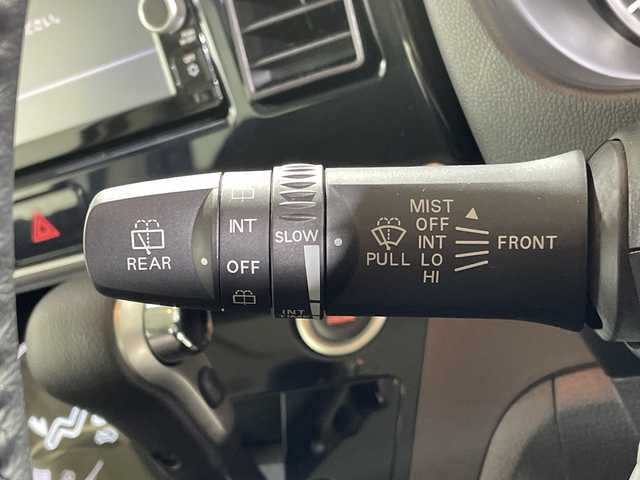 日産 デイズ ルークス ハイウェイスターターボ 神奈川県 2016(平28)年 0.7万km ホワイトパール 純正SDナビ【MM316D-W】/AM　FM　フルセグ　DVD　CD　USB　SD　MSV　AUX　Bluetooth/アラウンドビューモニター/両側パワースライドドア/エマージェンシーブレーキ/ETC/革巻ステアリング/ステアリングリモコン/専用シートカバー/リアドアサンシェード/助手席後シートバックテーブル/純正フロアマット/インテリジェントキー/リアスポイラー/キセノンヘッドライト/フォグランプ/純正15インチアルミ/VDC