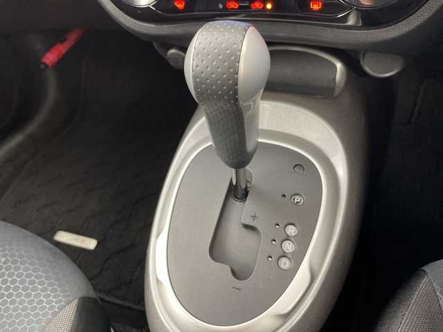 日産 ジューク 16GT FOUR 道央・札幌 2014(平26)年 5.7万km ダークメタルグレー ・切り替え４WD/・ターボ/・純正ナビ/・AM/FM/SD/CD/・フルセグTV/・バックカメラ/・MTモード付AT/・HIDオートライト/・スマートキー/・プッシュスタート/・ライトレベライザー/・横滑り防止装置/・盗難防止装置/・社外アルミホイール/・電動格納ミラー
