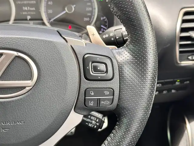 レクサス ＮＸ 300h Fスポーツ 宮城県 2019(令1)年 5.9万km ヒートブルーコントラストレイヤリング LEDヘッドランプセット/・角型LEDヘッドランプ/・ヘッドランプクリーナー/・アダプティブハイビームシステム/パノラミックビューモニターセット/・パノラミックビューモニター/・パーキングサポートブレーキ（静止物）/ブラインドスポットモニターセット/・ブラインドスポットモニター/・リアクロストラフィックアラート/＝＝＝/セーフティシステムプラス/・プリクラッシュセーフティ/・レーントレーシングアシスト/・オートマチックハイビーム/・レーダークルーズコントロール/・ロードサインアシスト/・先行車発進告知機能/ハンズフリーパワーバックドア/純正ナビ/・CD/DVD/・Bluetooth/・フルセグTV/ビルトインETC2.0/ドライブレコーダー/AC100V/100W/ヘッドアップディスプレイ/本革シート/シートヒーター／ベンチレーション/パワーシート（運転席メモリー機能付）/革巻きステアリング/電動パーキングブレーキ/ブレーキホールド/スマートキー＆プッシュスタート/スペアキー1本、カードキー1枚/電動格納ミラー/純正18インチAW/フロアマット