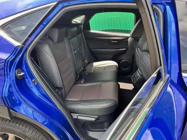 レクサス ＮＸ 300h Fスポーツ 宮城県 2019(令1)年 5.9万km ヒートブルーコントラストレイヤリング LEDヘッドランプセット/・角型LEDヘッドランプ/・ヘッドランプクリーナー/・アダプティブハイビームシステム/パノラミックビューモニターセット/・パノラミックビューモニター/・パーキングサポートブレーキ（静止物）/ブラインドスポットモニターセット/・ブラインドスポットモニター/・リアクロストラフィックアラート/＝＝＝/セーフティシステムプラス/・プリクラッシュセーフティ/・レーントレーシングアシスト/・オートマチックハイビーム/・レーダークルーズコントロール/・ロードサインアシスト/・先行車発進告知機能/ハンズフリーパワーバックドア/純正ナビ/・CD/DVD/・Bluetooth/・フルセグTV/ビルトインETC2.0/ドライブレコーダー/AC100V/100W/ヘッドアップディスプレイ/本革シート/シートヒーター／ベンチレーション/パワーシート（運転席メモリー機能付）/革巻きステアリング/電動パーキングブレーキ/ブレーキホールド/スマートキー＆プッシュスタート/スペアキー1本、カードキー1枚/電動格納ミラー/純正18インチAW/フロアマット