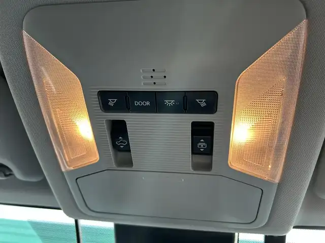 トヨタ ＲＡＶ４ ハイブリッドG 茨城県 2020(令2)年 10.2万km アティチュードブラックマイカ スマートキー/プッシュスタート/ALPINE　SDナビ/Bluetooth接続/フルセグテレビ/バックカメラ/クルーズコントロール/レーンキープアシスト/サンルーフ/ETC2.0/バックカメラ/前方ドライブレコーダー/純正フロアマット/パワーシート/レザーシート/純正エアロパーツ/純正アルミホイル/前後コーナーセンサー/オートライト/LEDヘッドライト/Wエアバック/カーテンエアバック