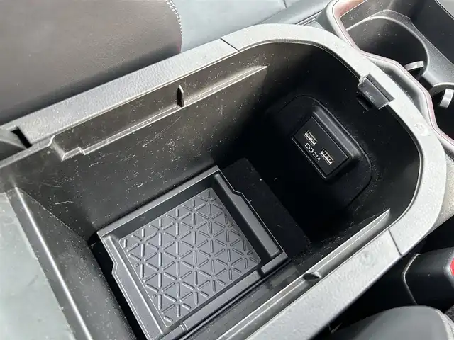 トヨタ ＲＡＶ４ ハイブリッドG 茨城県 2020(令2)年 10.2万km アティチュードブラックマイカ スマートキー/プッシュスタート/ALPINE　SDナビ/Bluetooth接続/フルセグテレビ/バックカメラ/クルーズコントロール/レーンキープアシスト/サンルーフ/ETC2.0/バックカメラ/前方ドライブレコーダー/純正フロアマット/パワーシート/レザーシート/純正エアロパーツ/純正アルミホイル/前後コーナーセンサー/オートライト/LEDヘッドライト/Wエアバック/カーテンエアバック