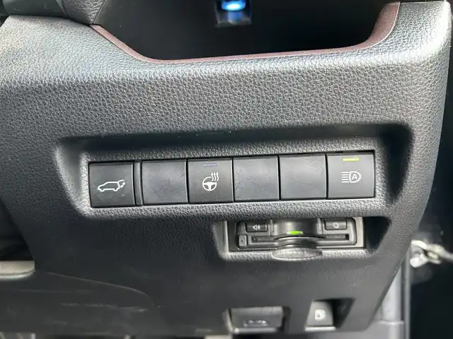トヨタ ＲＡＶ４ ハイブリッドG 茨城県 2020(令2)年 10.2万km アティチュードブラックマイカ スマートキー/プッシュスタート/ALPINE　SDナビ/Bluetooth接続/フルセグテレビ/バックカメラ/クルーズコントロール/レーンキープアシスト/サンルーフ/ETC2.0/バックカメラ/前方ドライブレコーダー/純正フロアマット/パワーシート/レザーシート/純正エアロパーツ/純正アルミホイル/前後コーナーセンサー/オートライト/LEDヘッドライト/Wエアバック/カーテンエアバック