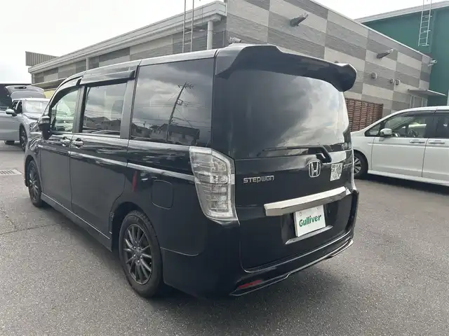 ホンダ ステップワゴン スパーダ Z クールスピリット 茨城県 2013(平25)年 14.2万km プレミアムスパークルブラックパール スマートキー/アイドリングストップ/クルーズコントロール/バックカメラ/純正9インチナビ/両側パワースライド/前方ドラレコ/後席用モニター