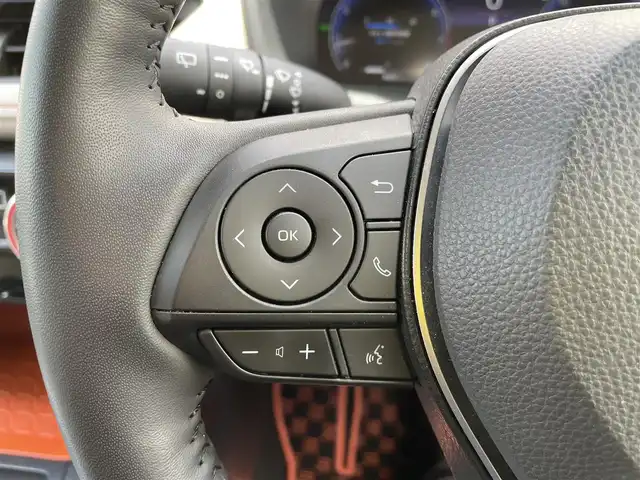 トヨタ ＲＡＶ４ アドベンチャー 石川県 2024(令6)年 0.9万km アーバンカーキ 4WD/ワンオーナー/純正10.5型ナビ/フルセグTV/バックカメラ/LEDヘッドライト/ビルトインETC/パワーバックドア/純正アルミホイール/TRDダンパー/ブラインドスポットモニター/ドライブレコーダー/レザーシート/シートヒーター/ハンドルヒーター/レーダークルーズ/トヨタセーフティセンス/保証書
