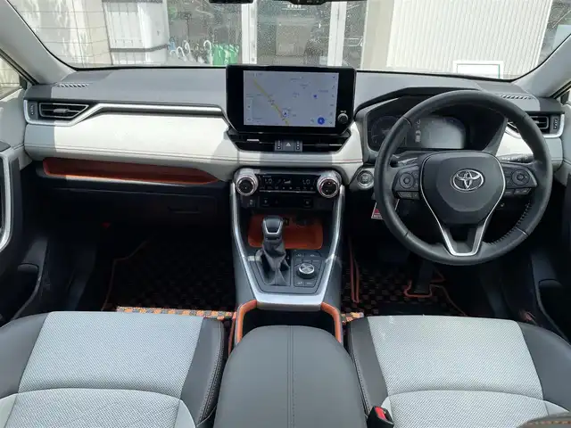 トヨタ ＲＡＶ４ アドベンチャー 石川県 2024(令6)年 0.9万km アーバンカーキ 4WD/ワンオーナー/純正10.5型ナビ/フルセグTV/バックカメラ/LEDヘッドライト/ビルトインETC/パワーバックドア/純正アルミホイール/TRDダンパー/ブラインドスポットモニター/ドライブレコーダー/レザーシート/シートヒーター/ハンドルヒーター/レーダークルーズ/トヨタセーフティセンス/保証書