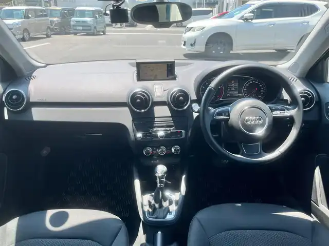 アウディ Ａ１ スポーツバック 1．4TFSI 島根県 2014(平26)年 4.2万km 茶Ⅱ 純正ナビ　/社外フルセグチューナー　/Ｂｌｕｅｔｏｏｔｈ　/スマートキー　/プッシュスタート　/前後ドラレコ　/ＥＴＣ　/ＨＩＤヘッドライト　/オートライト　/純正フロアマット　/横滑り防止装置　/保証書　/取扱説明書