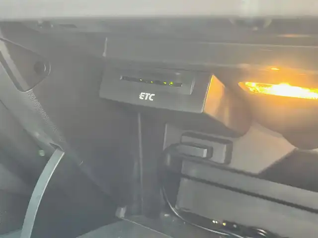 アウディ Ａ１ スポーツバック 1．4TFSI 島根県 2014(平26)年 4.2万km 茶Ⅱ 純正ナビ　/社外フルセグチューナー　/Ｂｌｕｅｔｏｏｔｈ　/スマートキー　/プッシュスタート　/前後ドラレコ　/ＥＴＣ　/ＨＩＤヘッドライト　/オートライト　/純正フロアマット　/横滑り防止装置　/保証書　/取扱説明書